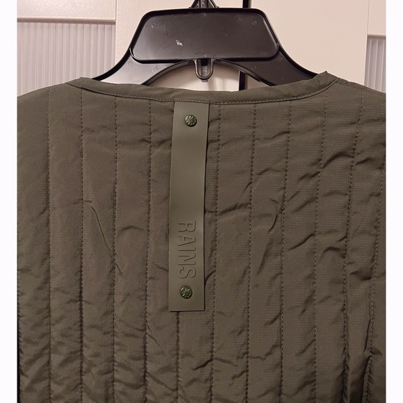 NWT RAINS Unisex Liner Jacket in Green Olive Size L - Picture 12 of 16